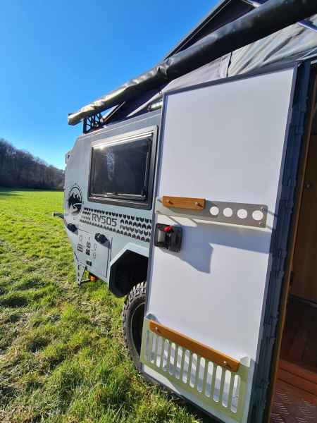Off Road Camper Trailer RV505 / Wohnwagen / Wohnanhänger / Camping Anhänger